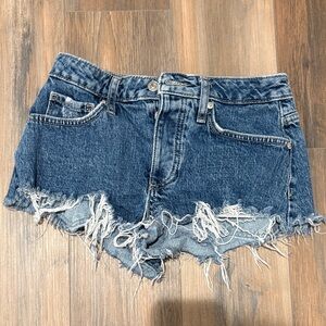 Forever 21 Denim Frayed Hem Women's Shorts - Blue sz 26